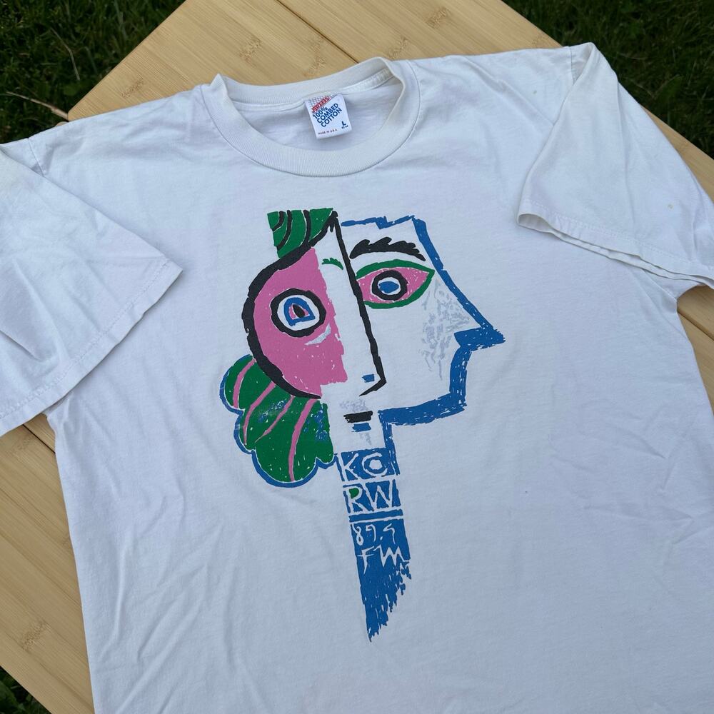 KCRW 89.9 NPR Picasso Abstract Art Tee Size Large USA Made College Radio